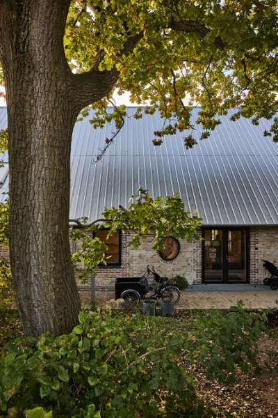 Med stål, træ og genbrugstegl ”CO2-neutraliseres” børnepasningen i Gladsaxe, Børnehuset Egedammen, Klausdalsbrovej 195, 2860 Søborg